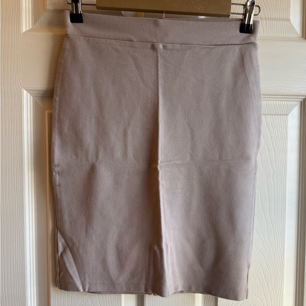 Charlotte Russe Women’s Taupe Pencil Skirt